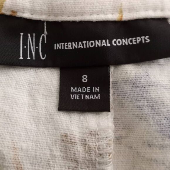 I.N.C. INTERNATIONAL CONCEPTS LINEN CREAM, BLUE, & YELLOW FLORAL SHORTS SZ.8 EUC - Picture 7 of 11